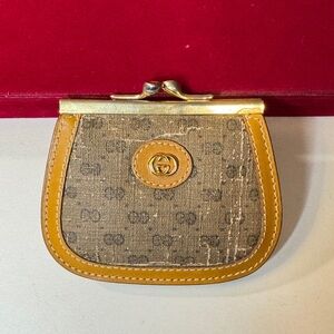 Gucci Coins holder Mustard Yellow Leather Interior